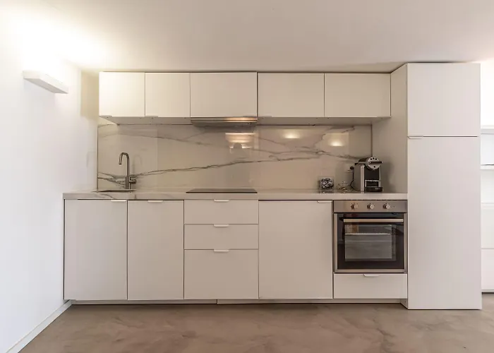 La Pietra - Vecchia, Vista Mare Bari