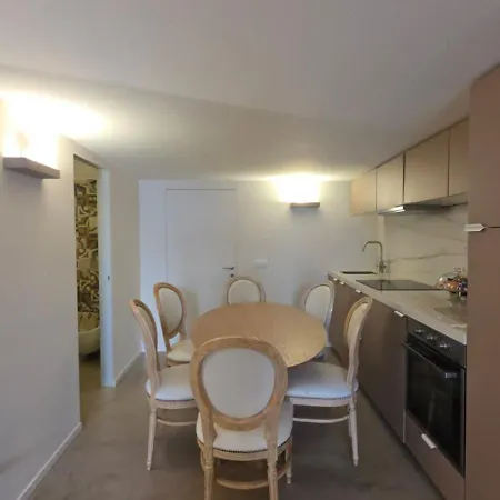 La Pietra - Vecchia, Vista Mare Apartment *