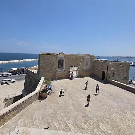 La Pietra - Vecchia, Vista Mare Bari